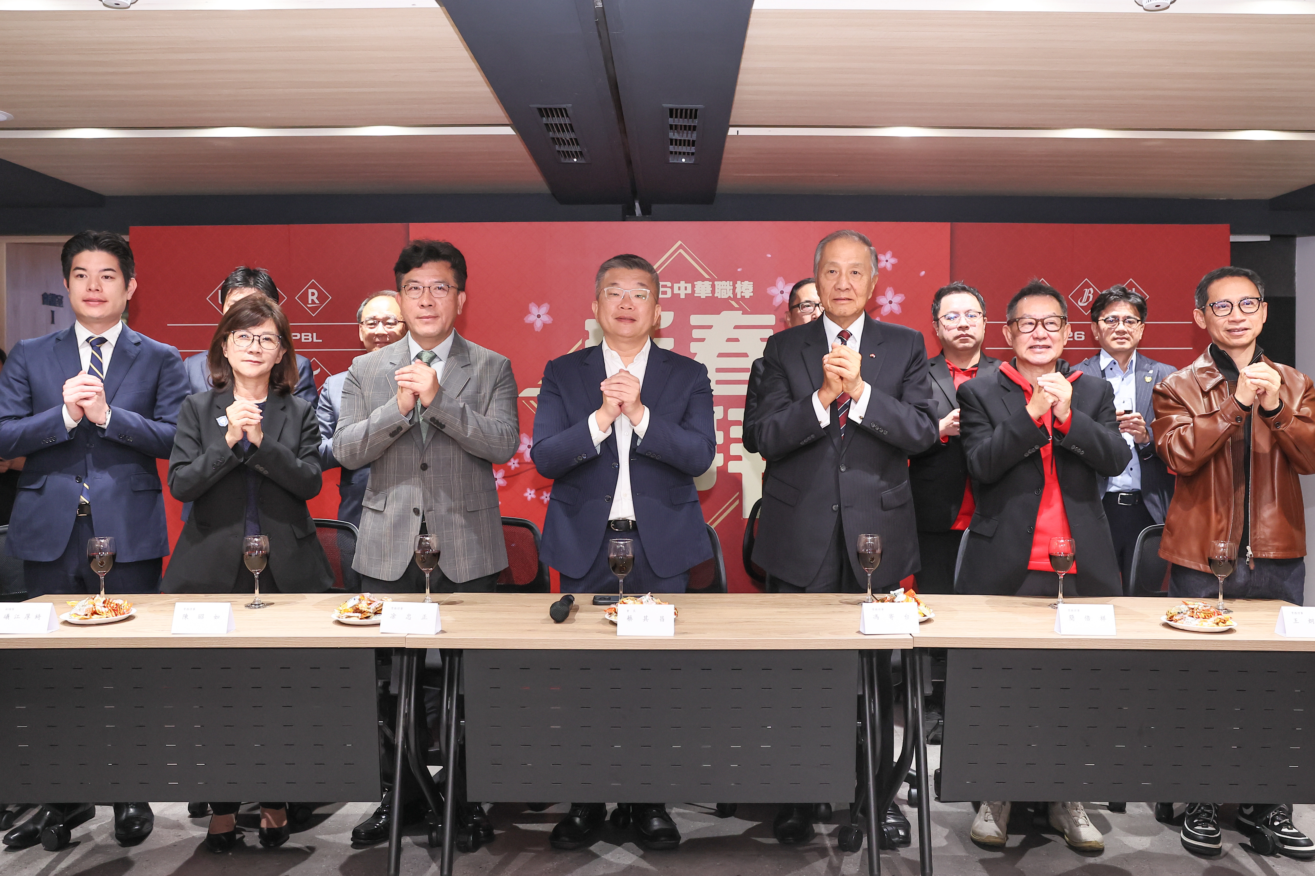 中職》職棒37年迎新春！蔡其昌許下三願望 攜手六球團再精進