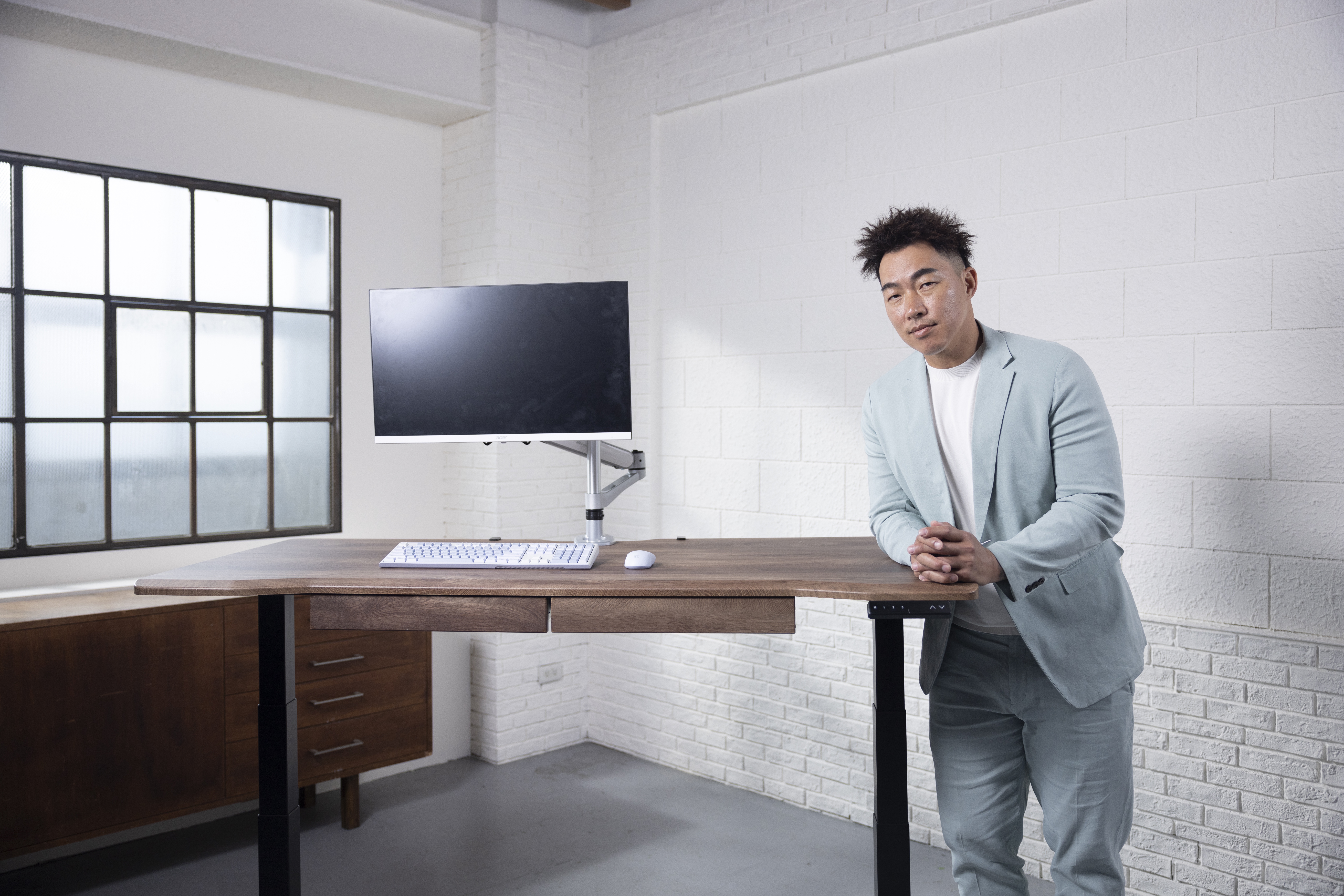 不死鳥降臨！郭泓志擔任iRocks代言人　詮釋長時間專注的力量