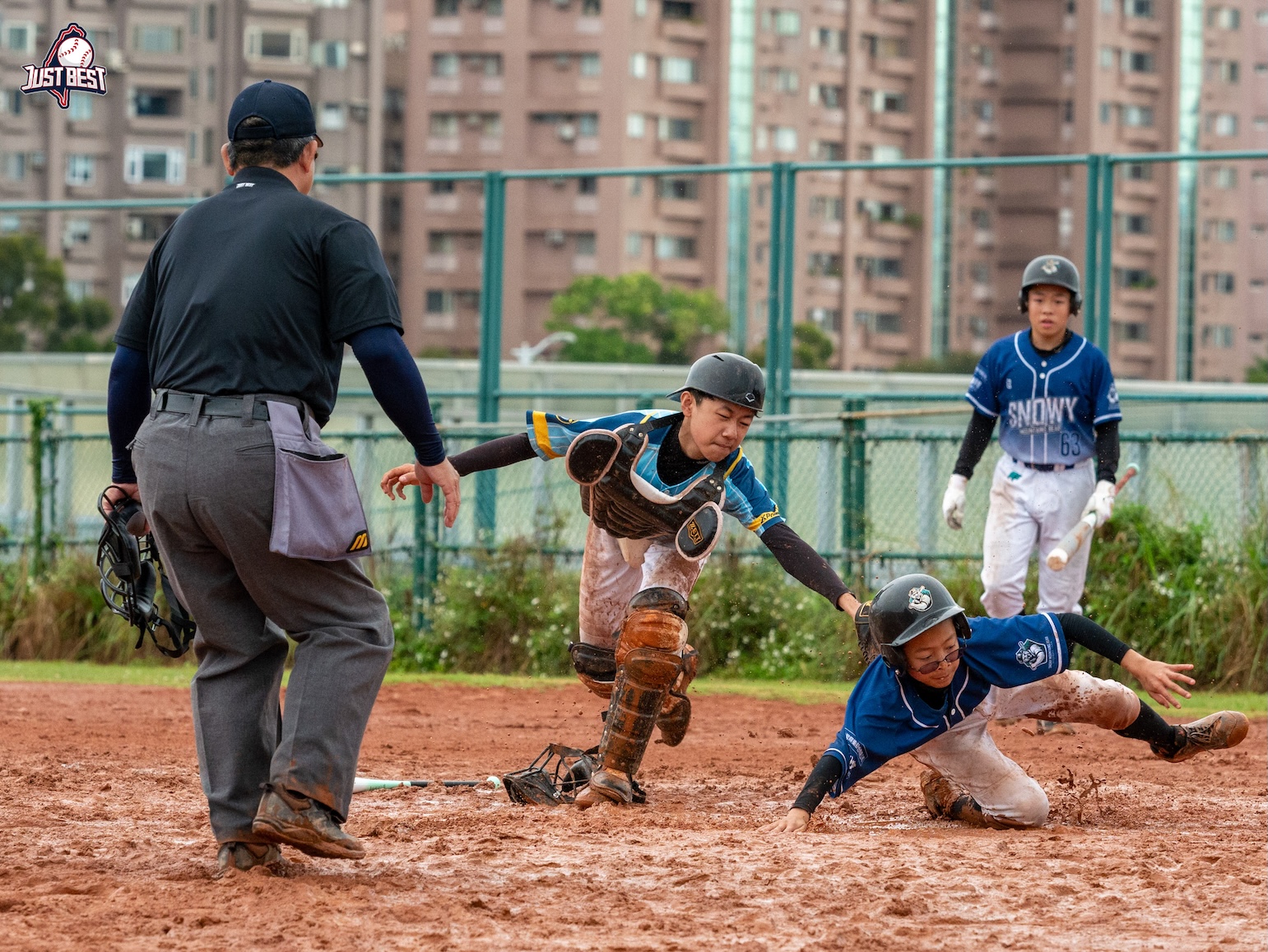 臺北就是棒》雪山熊攻勢不斷 火網串聯逆轉奪勝