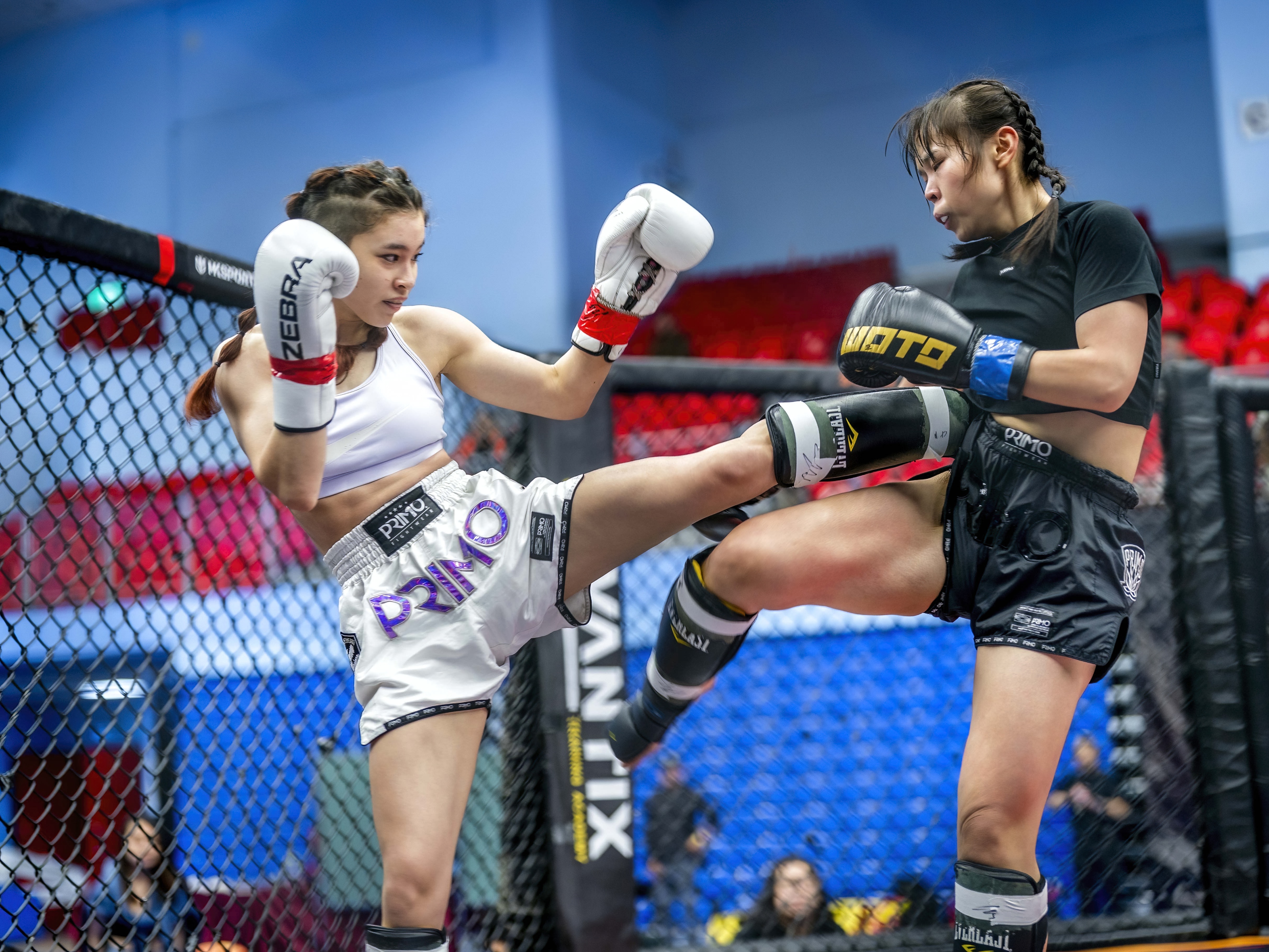 格鬥》鐵籠激戰爆驚奇　彭皓宇降伏三連勝、李稘錄連肘KO