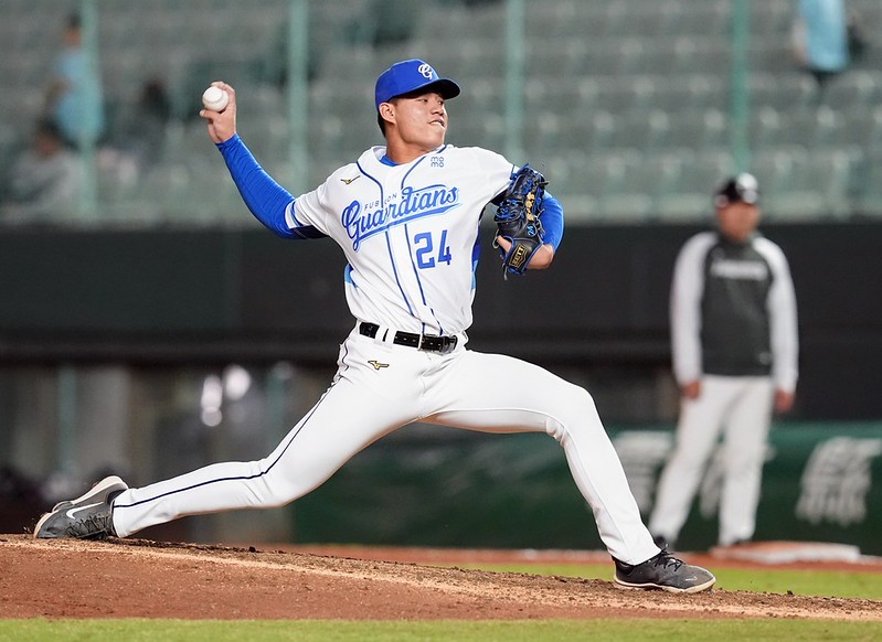 富邦悍將》落選1年後躍升第3輪　石梓霖正在競爭開季一軍登錄