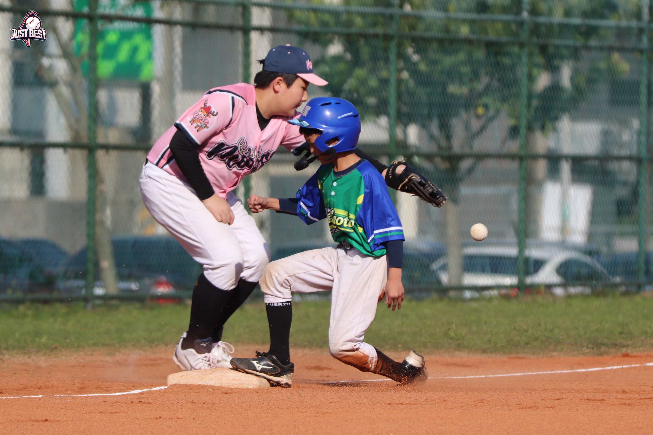 桃園雲豹就是棒》KEEP(白)打線發威，殺出重圍豪取兩勝