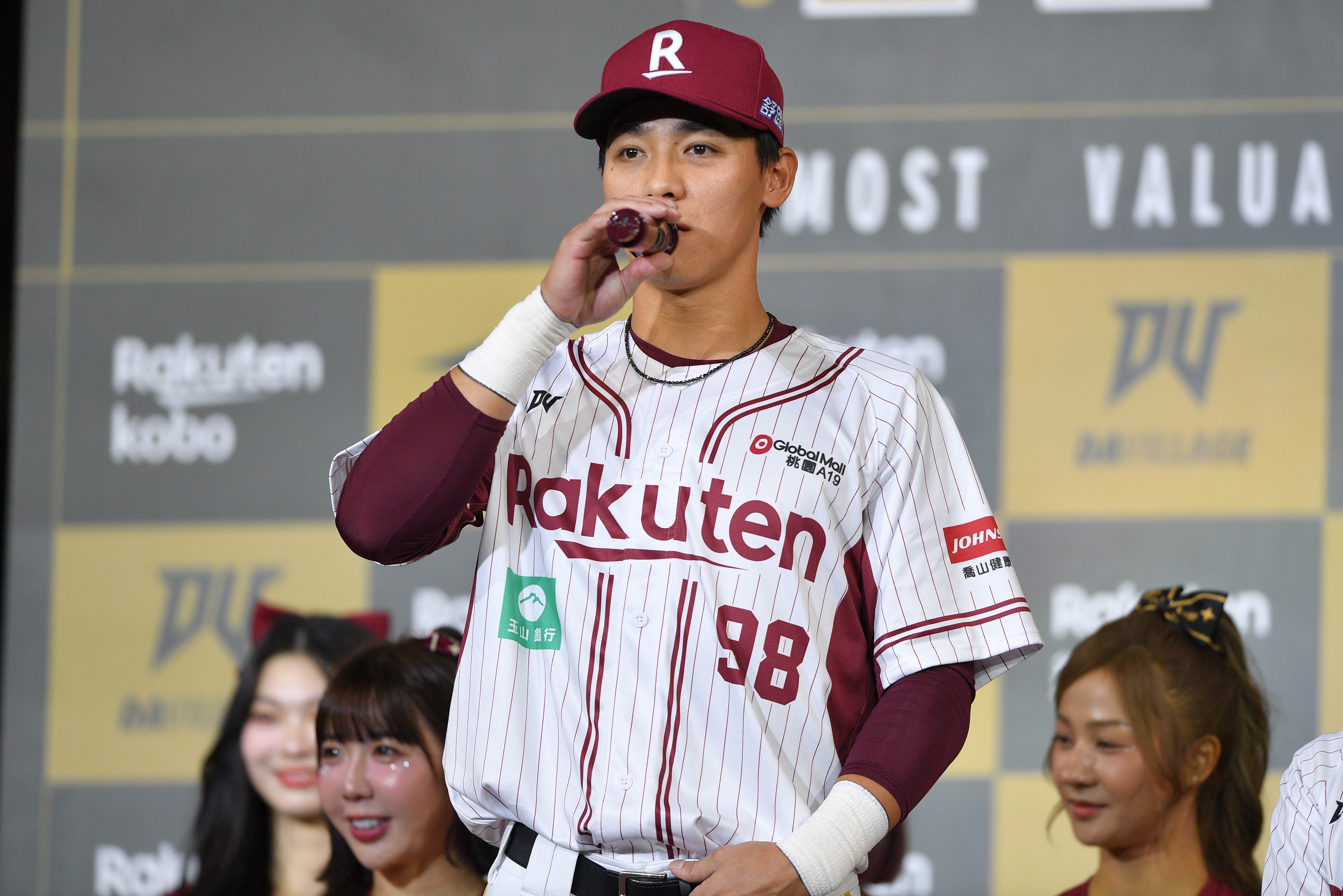 樂天桃猿》影／我現在暫居全壘打王！　陳晨威談8局下致命陽春砲