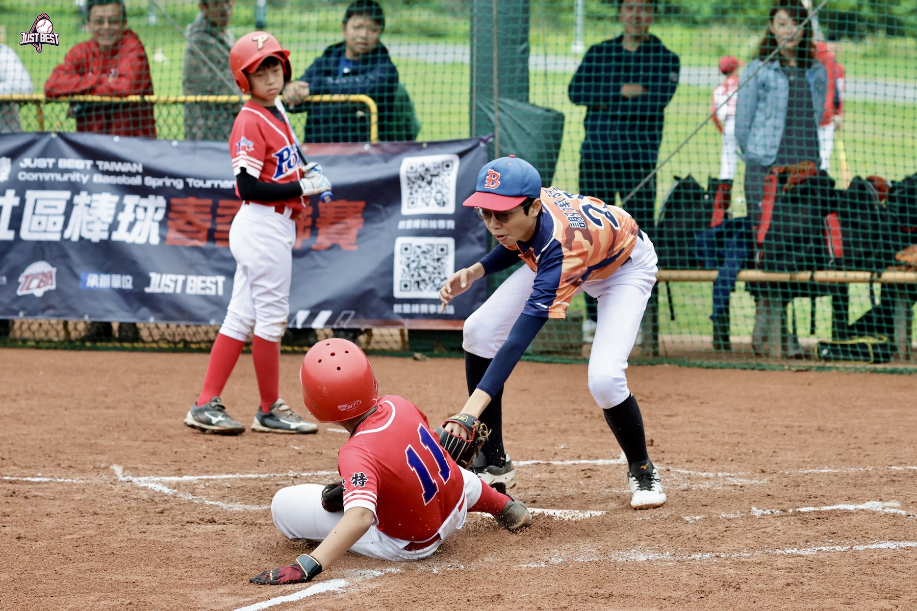 臺北就是棒》波特(紅)攻勢連連 力退火焰勇士再逆轉擊落東園蒼鷹