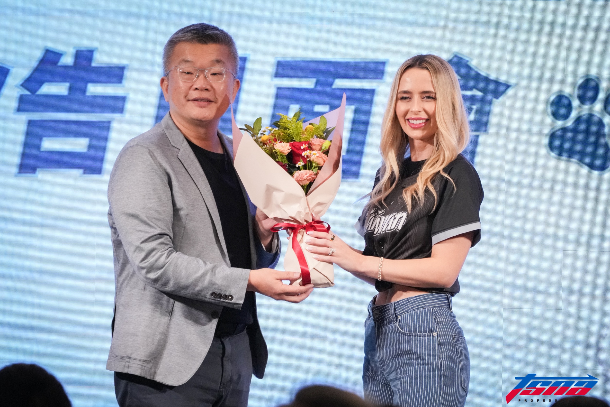 中職》蔡其昌透露年底邀費仔一家人來台　笑言：歐告的人氣因費嫂Hanna飆升粉絲數有望超越會長