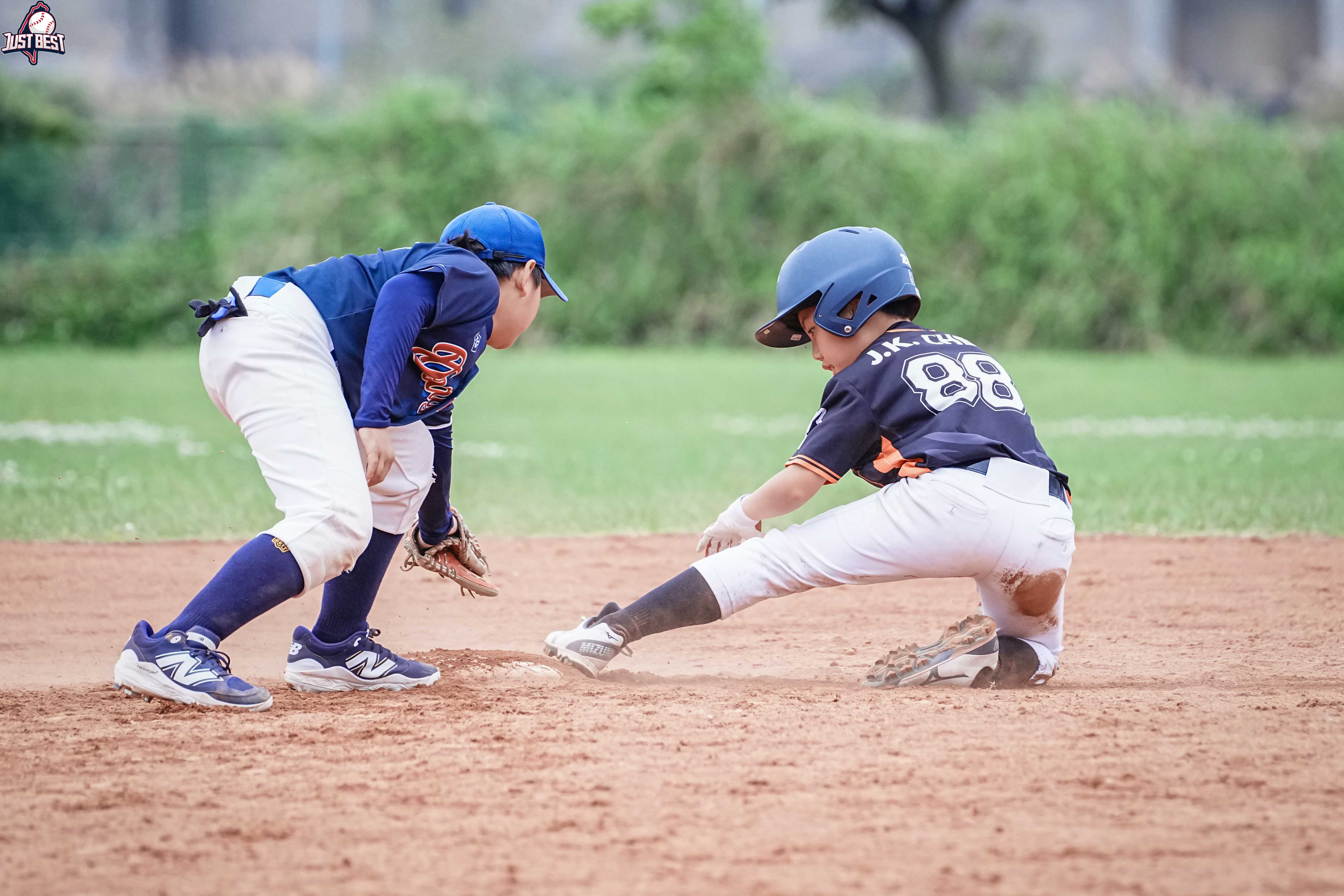 臺北就是棒》KS龍機關槍打線擊落野球虎(橘) KS龍楊閎宇開轟扔遭桃源國小強勢逆轉