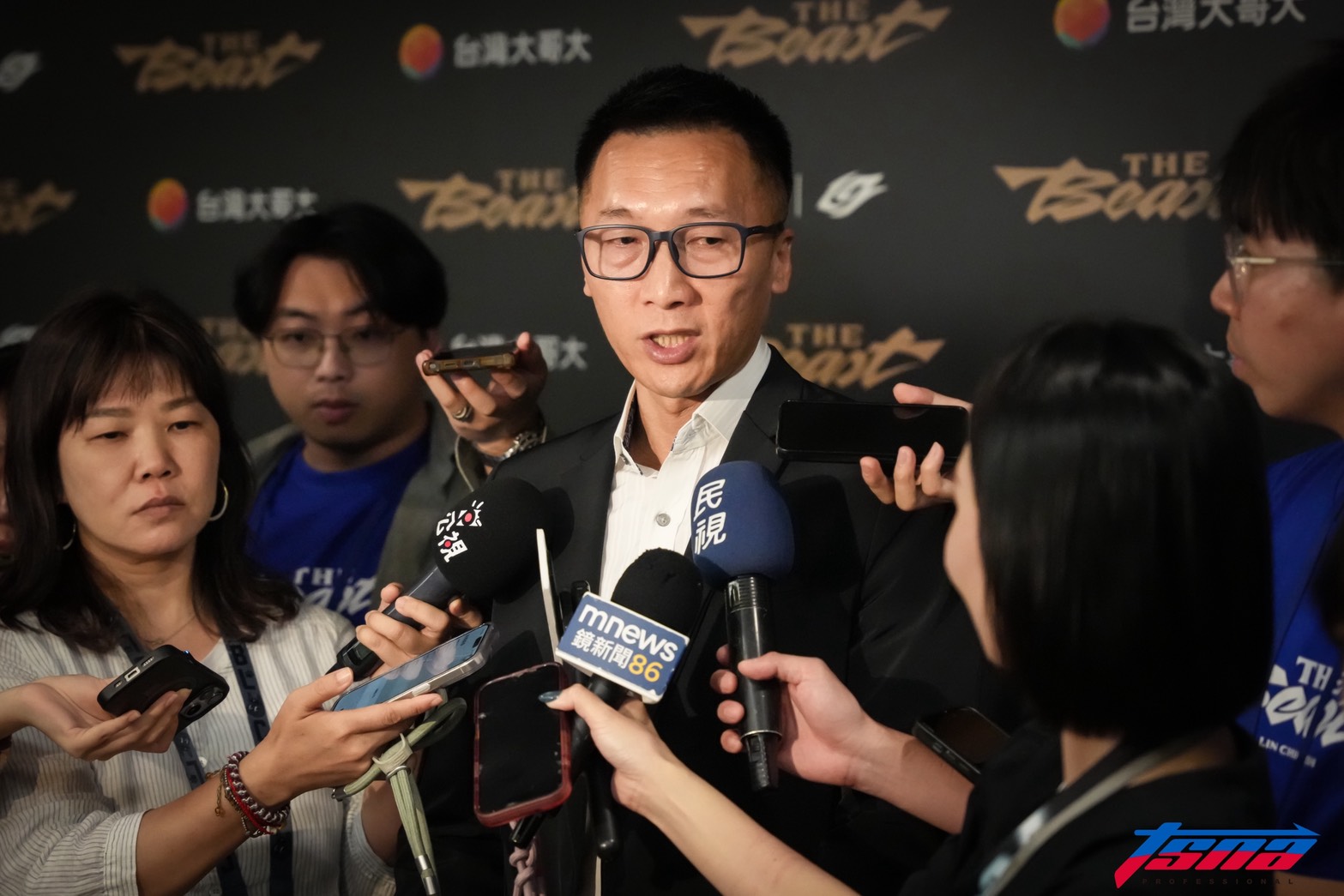 林志傑引退》大讚引退規格「前無古人」　許晉哲笑曝只收「小球」方便找傑哥簽名