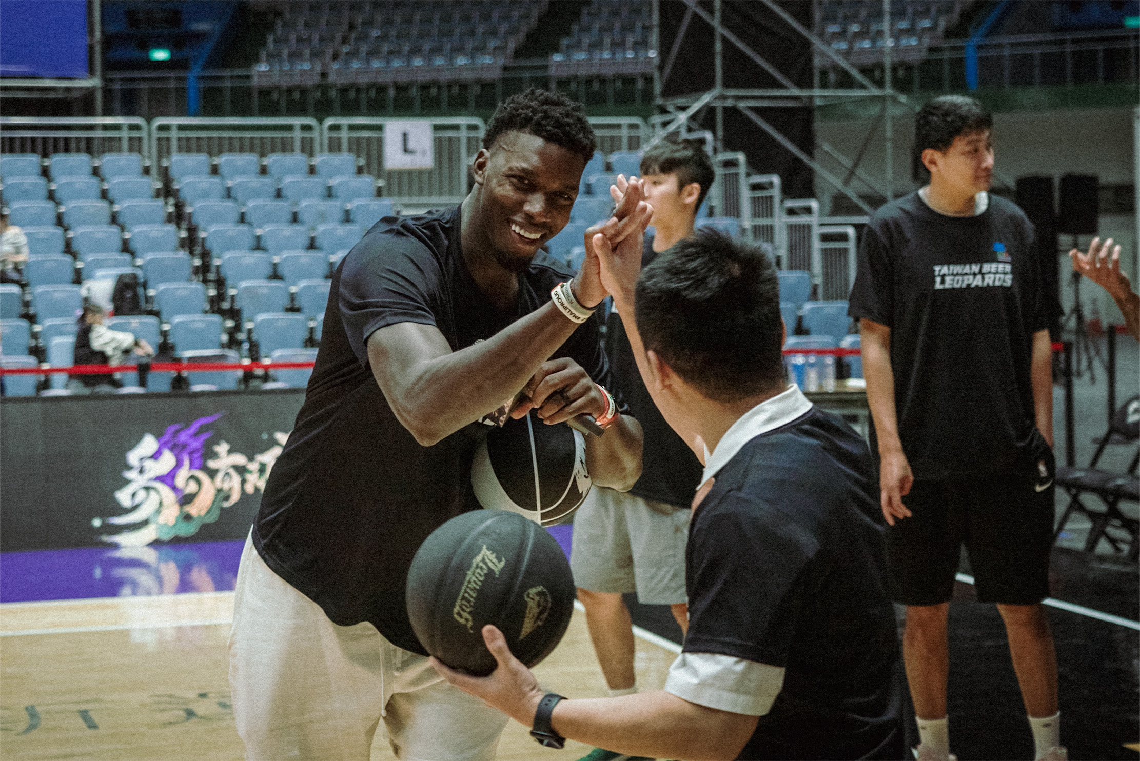 TPBL》雲豹例行賽封王賽後做公益　攜手迪亞洛幫助非洲孩童築夢