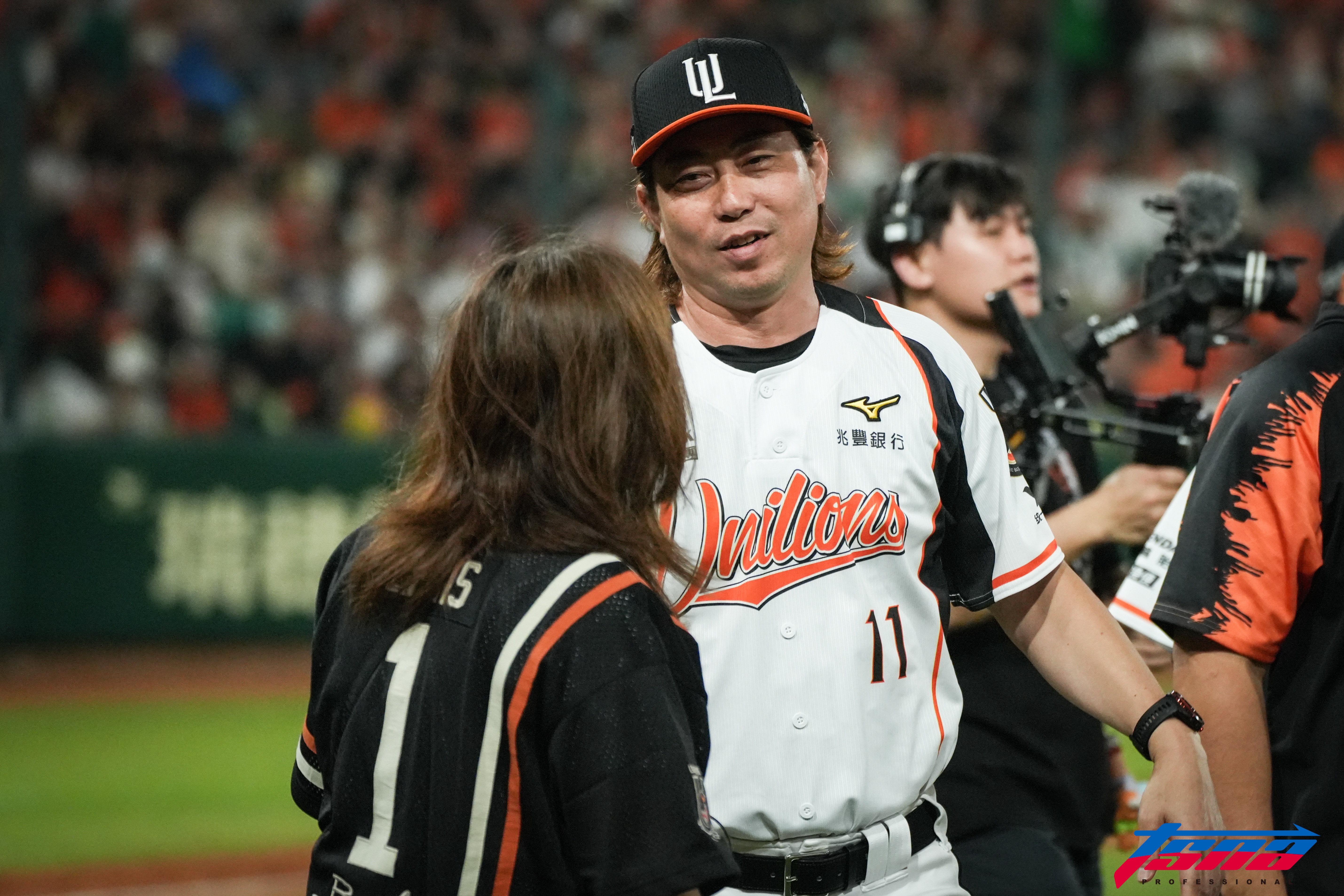林岳平，黃以信攝。