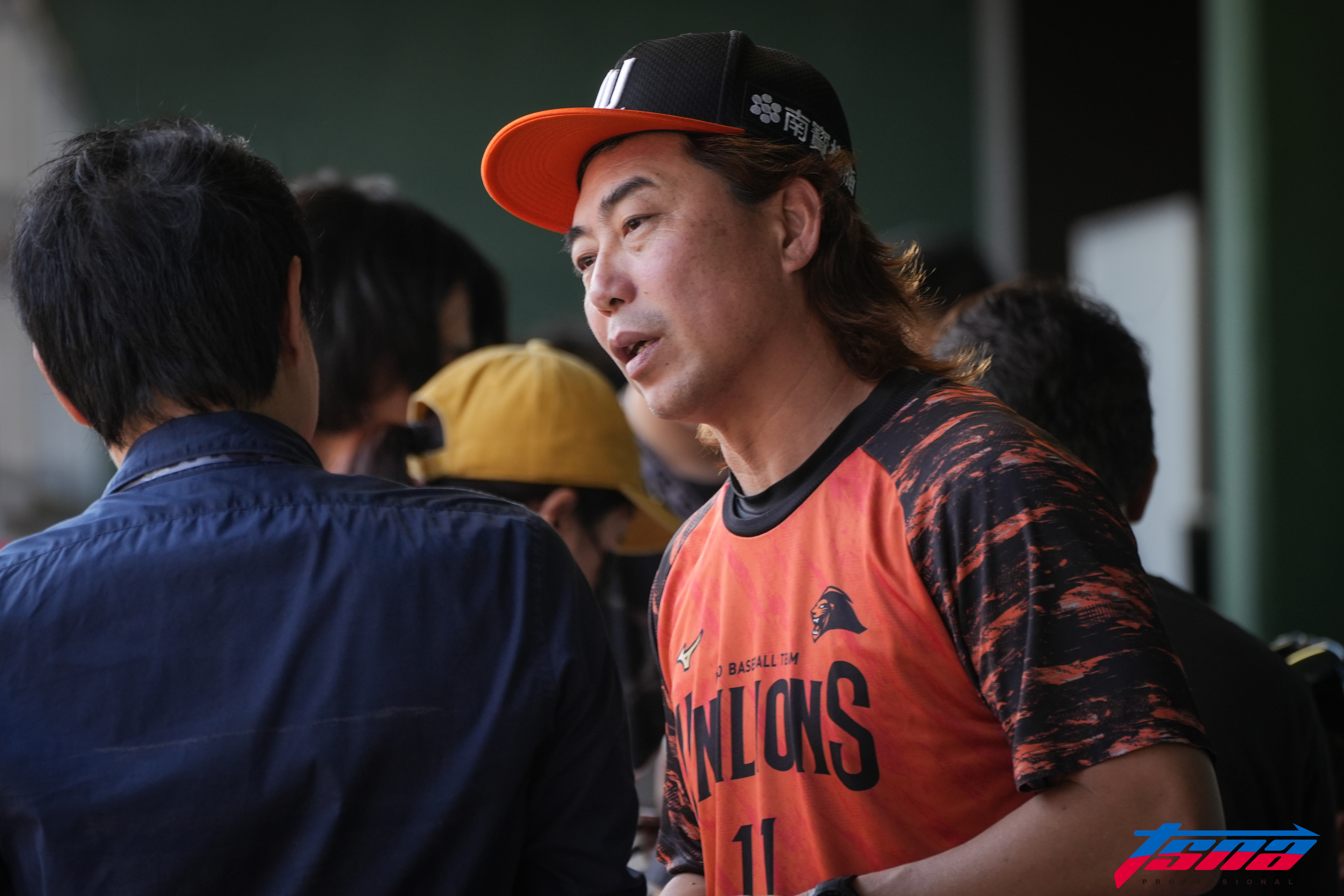 林岳平，黃以信攝。