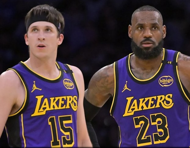 Austin Reaves和LeBron James。（翻攝Lebron and Lakers updates社群）
