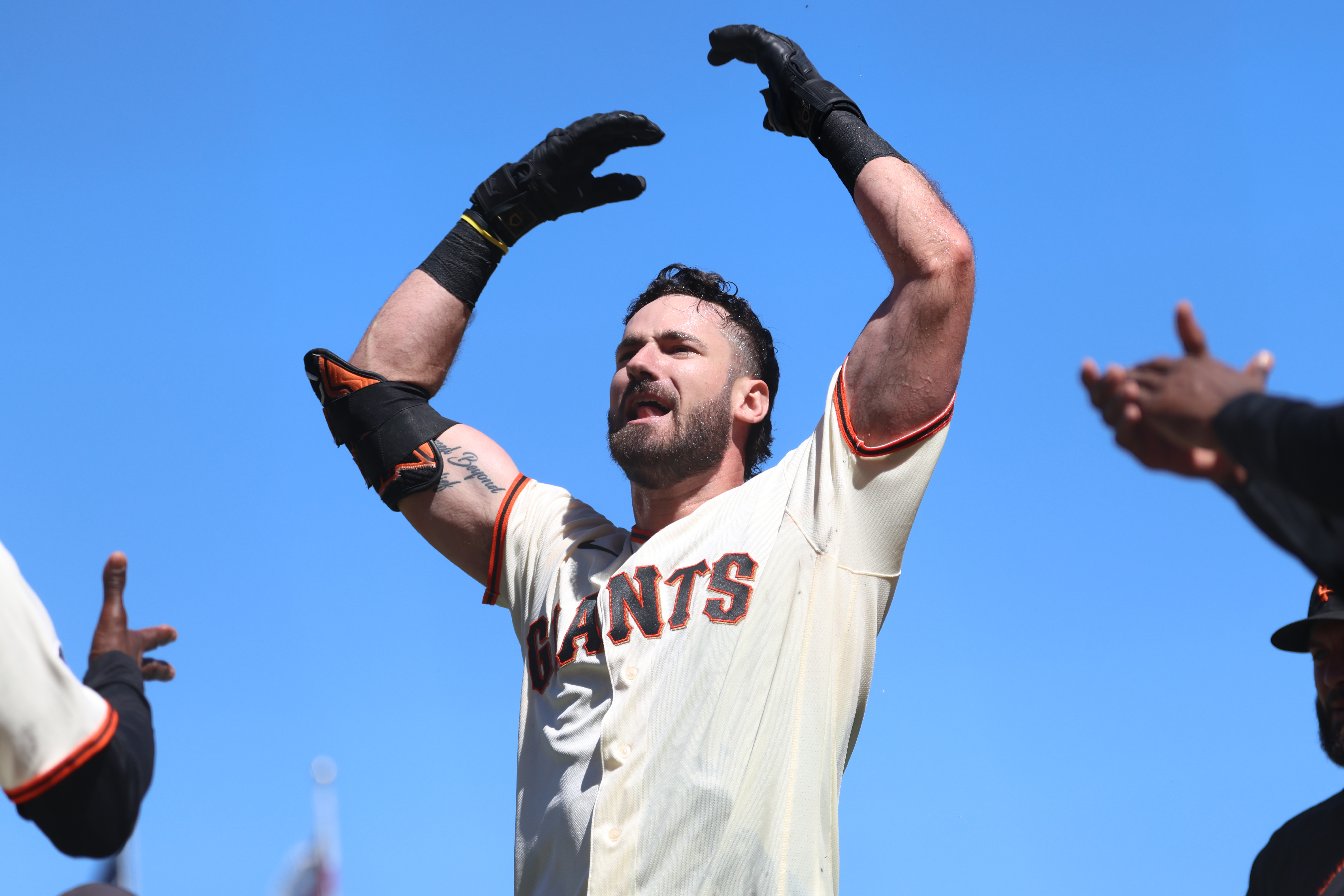 MLB》落後8分驚天大逆轉　巨人菜鳥「終極滿貫砲」氣走國民締造歷史