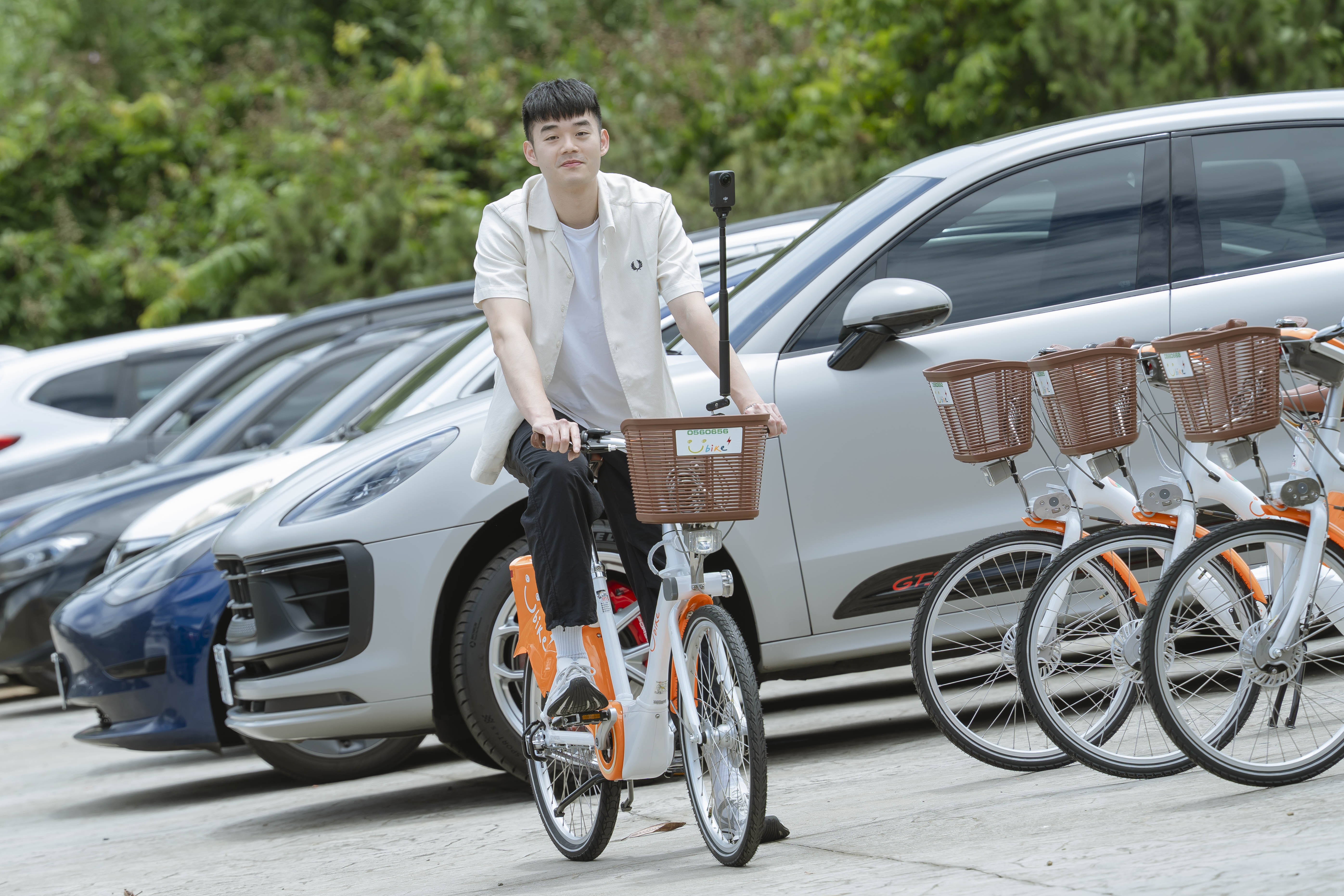 羽球》奧運雙金得主王齊麟驚喜現身！騎Ubike挺「大隘三鄉運動會暨低碳通勤嘉年華」