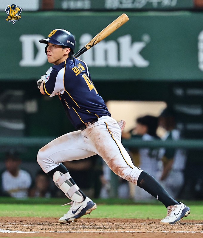 中信兄弟》張士綸7局上安打卻退場　幸好是抽筋