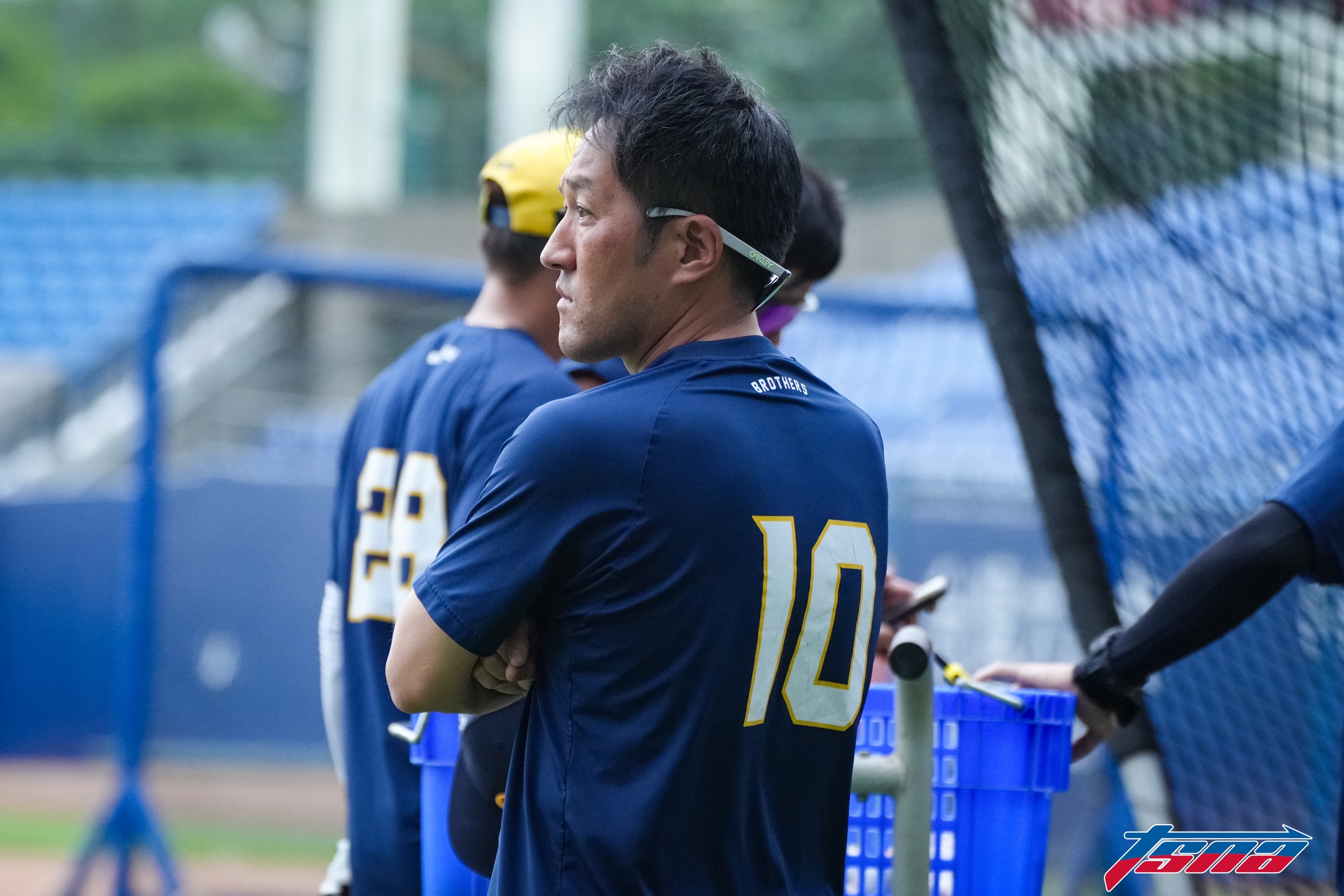 平野惠一，黃以信攝。