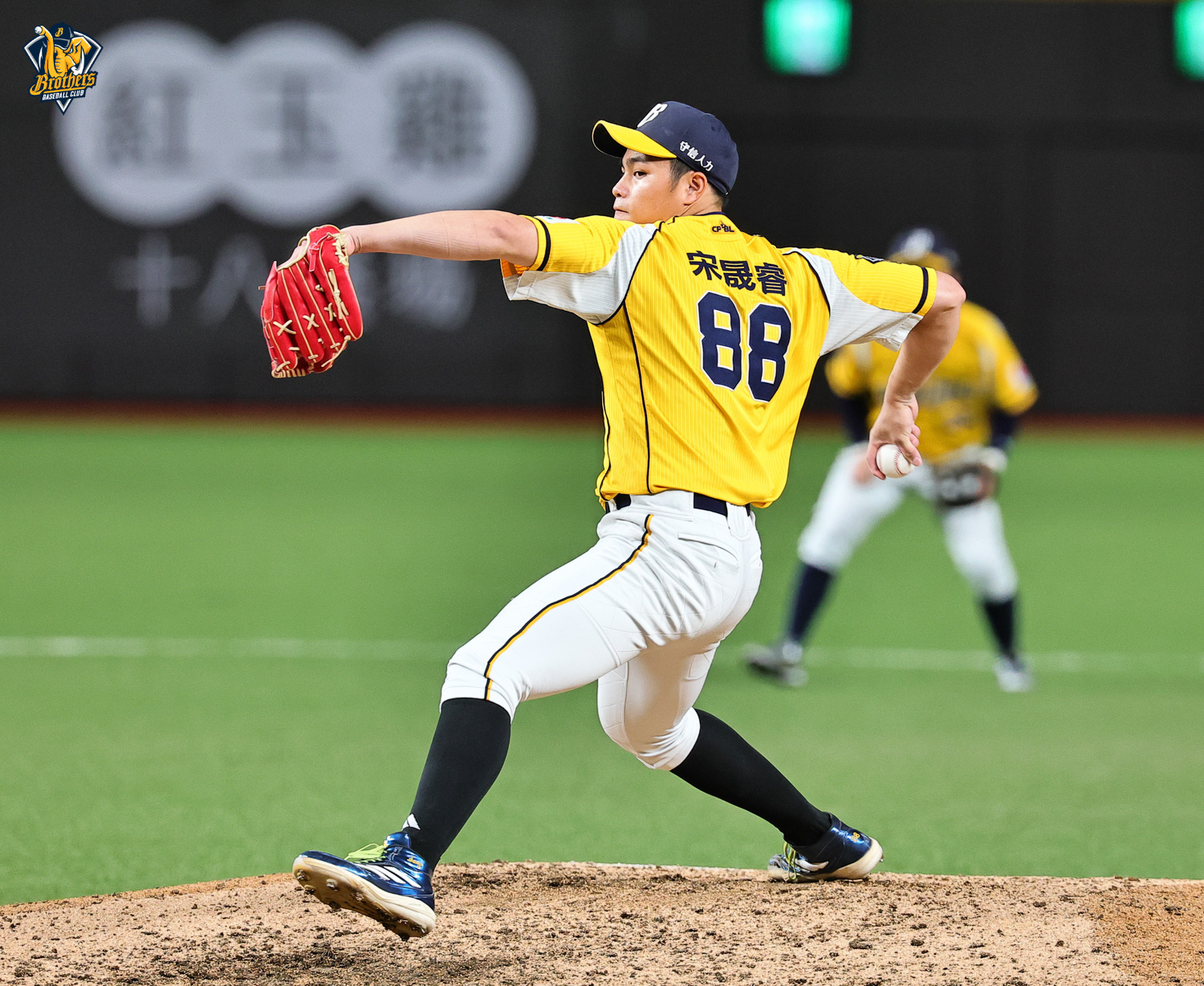 中信兄弟》宋晟睿狂飆速球到155公里很厲害！　平野惠一點名岳政華也可以投