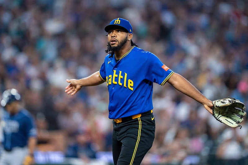 MLB》水手Bazardo拿球站本壘不觸殺跑者　Raleigh：不是溝通問題