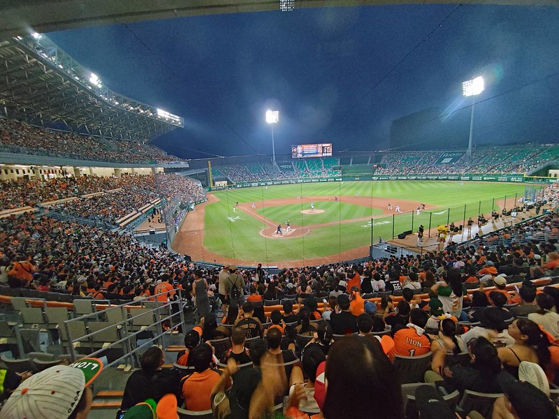 陳鏞基引退》湧進2萬1351人進場　台南亞太球場連兩天兩萬人