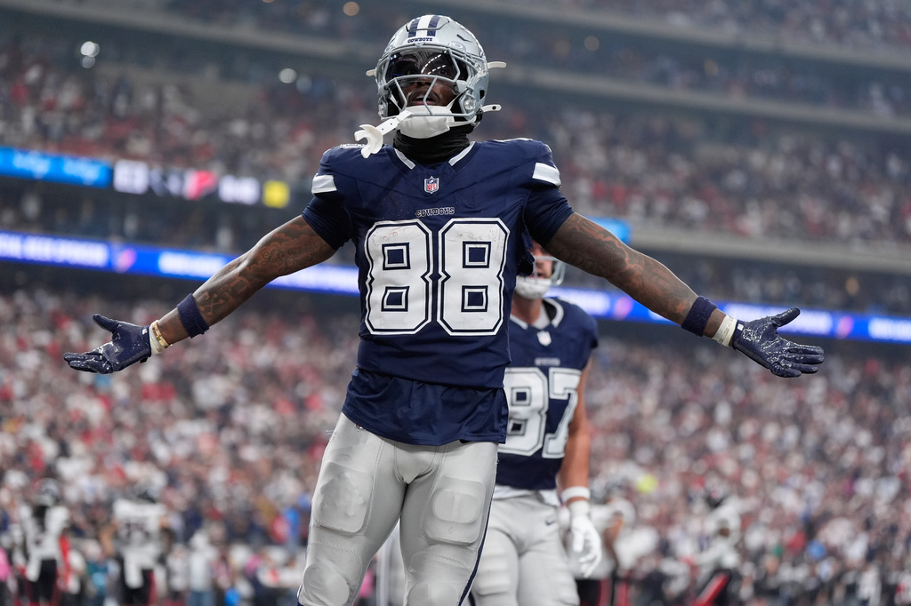 NFL》Lamb狂接17球寫生涯新高　終場前40秒達陣助牛仔逆轉