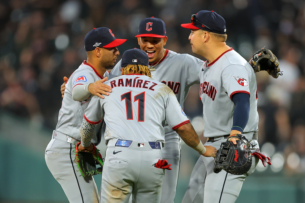 MLB》守護者投手群狂飆19K寫季後賽紀錄　9比3擊敗白襪續命