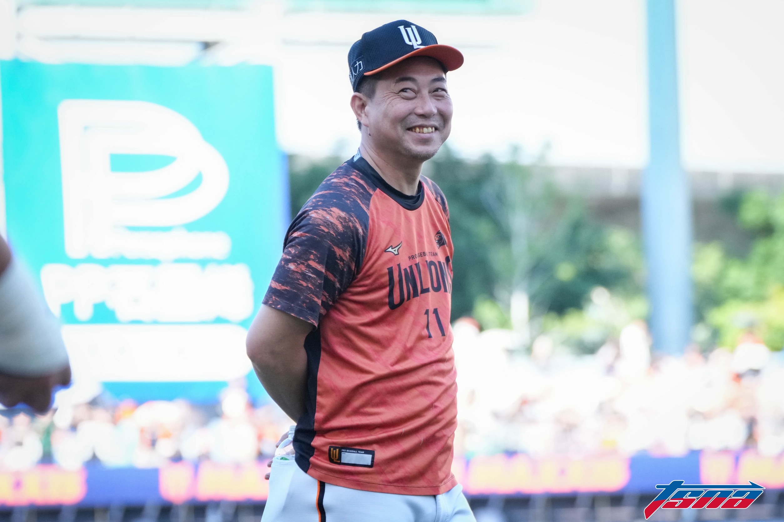 季後賽》統一獅球迷湧現「橘海」！　林岳平：球迷其實不少只是都潛水