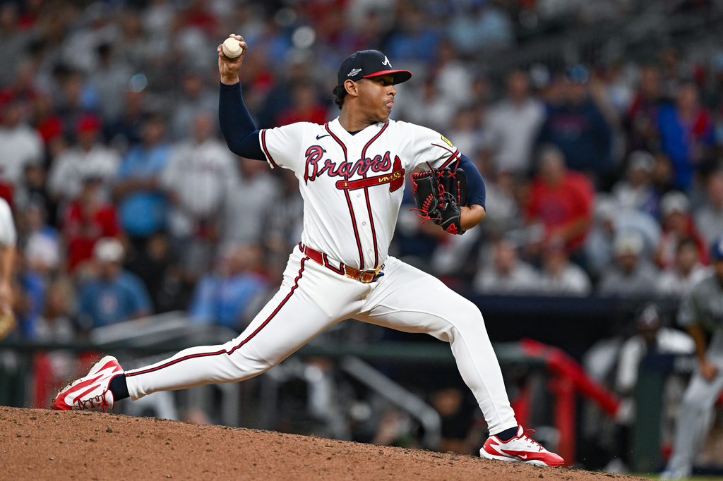 MLB》季後賽連抓11出局打出身價 勇士視21歲小將Fuentes為未來核心 交易大限前拒割愛