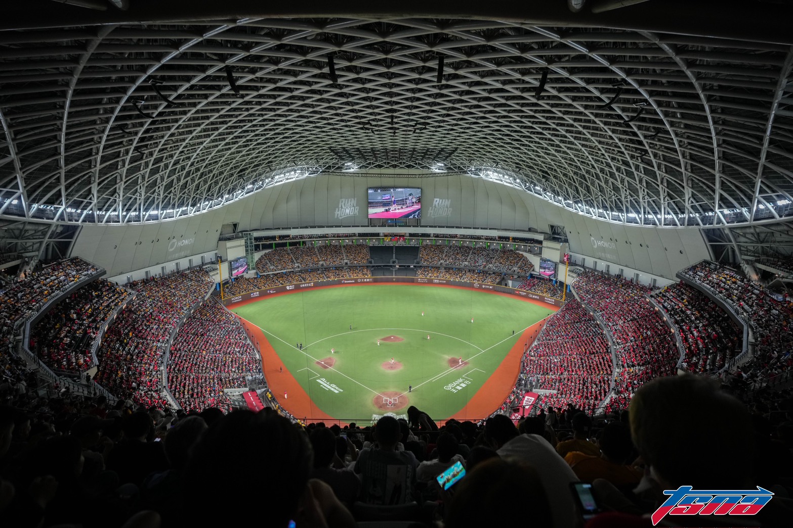 台灣大賽》龍象大戰4萬人滿場！　中信兄弟首場若落敗沒奪過總冠軍