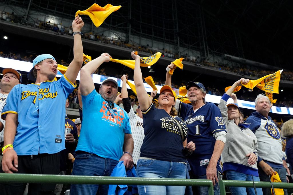 MLB》釀酒人世界大賽門票爆爭議　11年前賣「永久門票」遭疑跳票